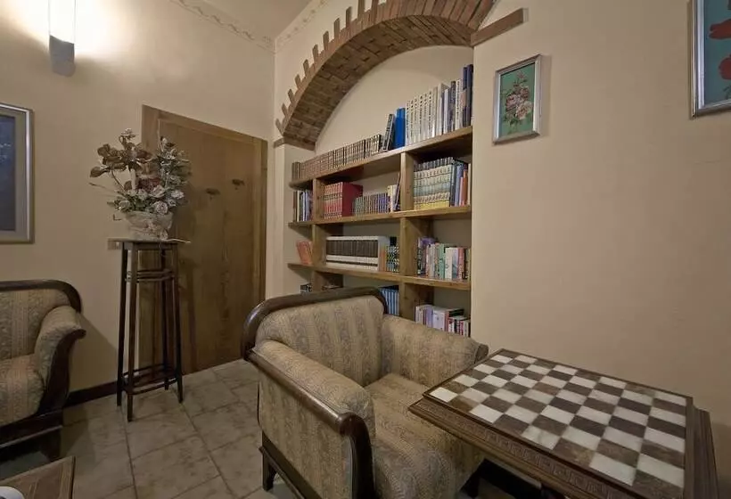 ホテル Italia Ristorante Pizzeria