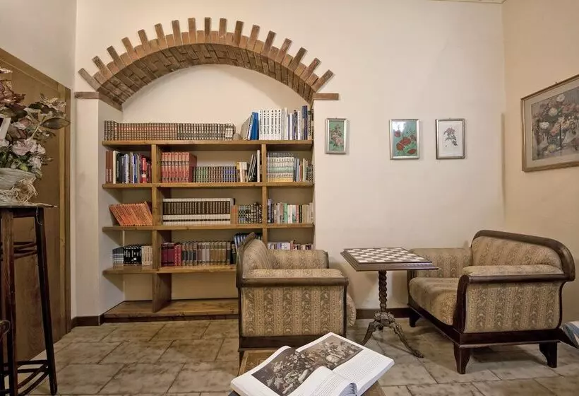 ホテル Italia Ristorante Pizzeria