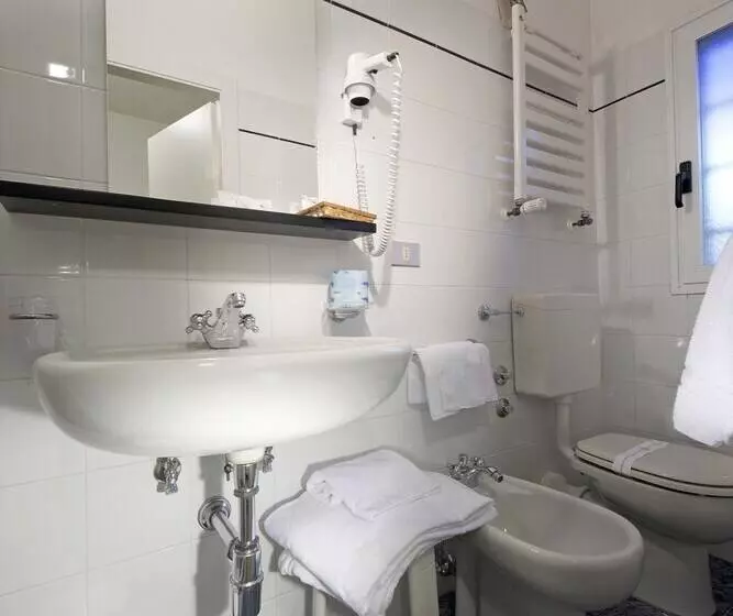 ホテル Italia Ristorante Pizzeria