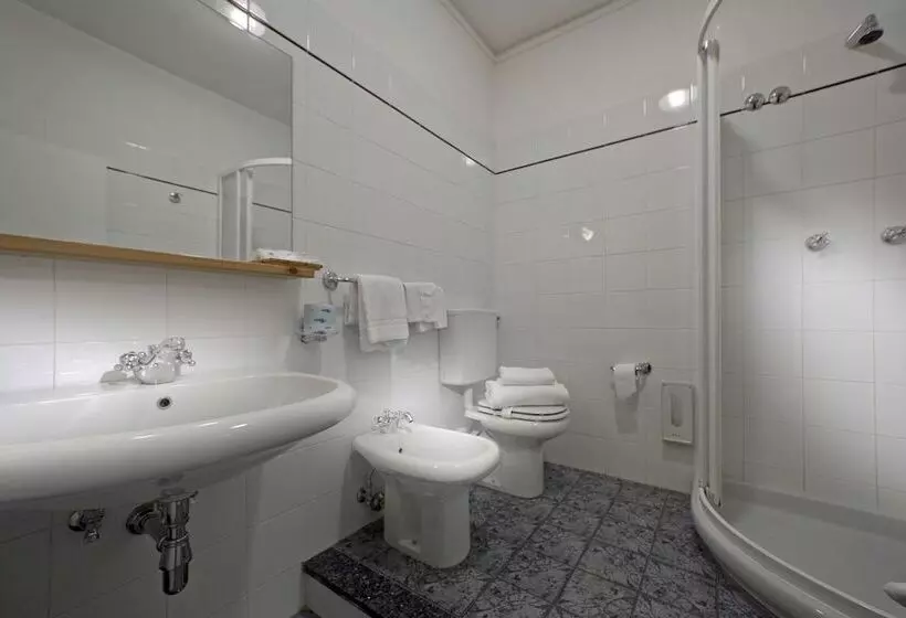 ホテル Italia Ristorante Pizzeria