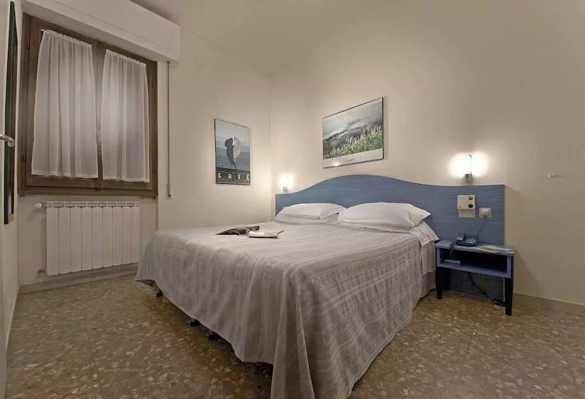 ホテル Italia Ristorante Pizzeria