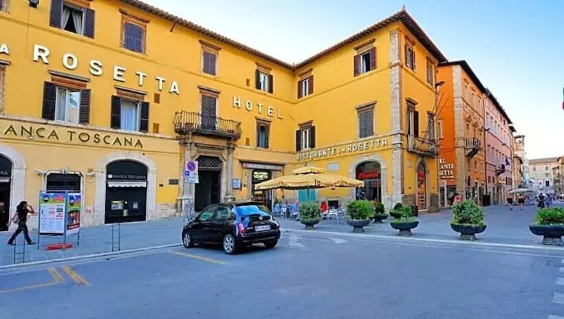 هتل Albergo Ristorante La Rosetta