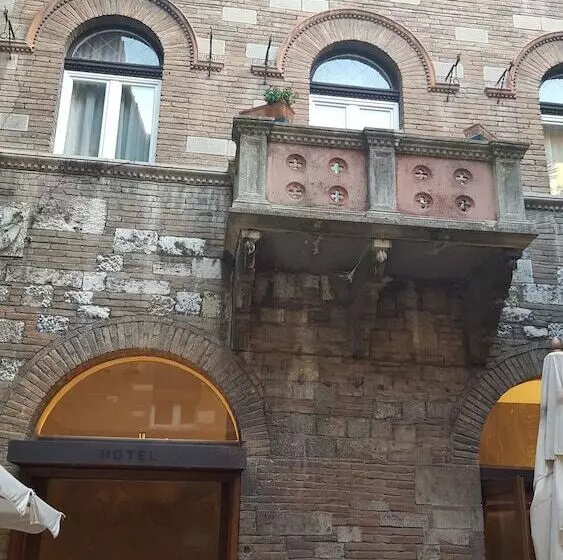 هتل Albergo Ristorante La Rosetta