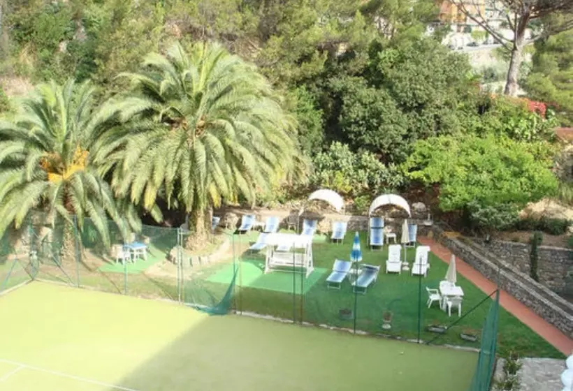 Отель Royal Sporting