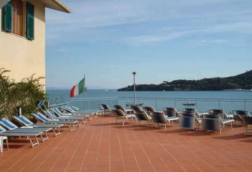 Отель Royal Sporting