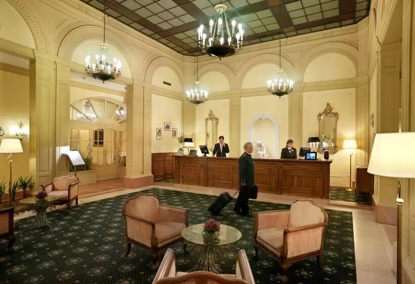 Отель Sina Brufani