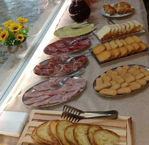 בית מלון כפרי Siris