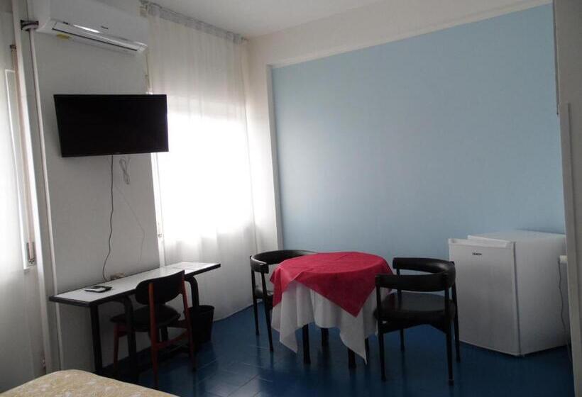 בית מלון כפרי Siris