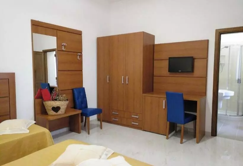 Villaggio Turistico La Mantinera