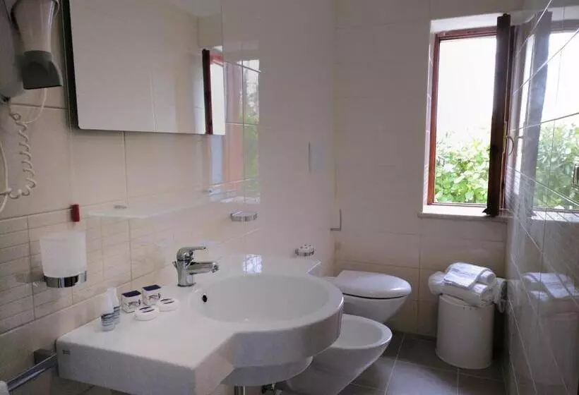 Villaggio Turistico La Mantinera