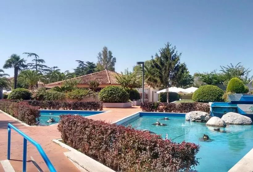 Villaggio Turistico La Mantinera