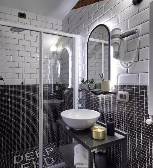 Unahotels Ala Venezia Adults 16