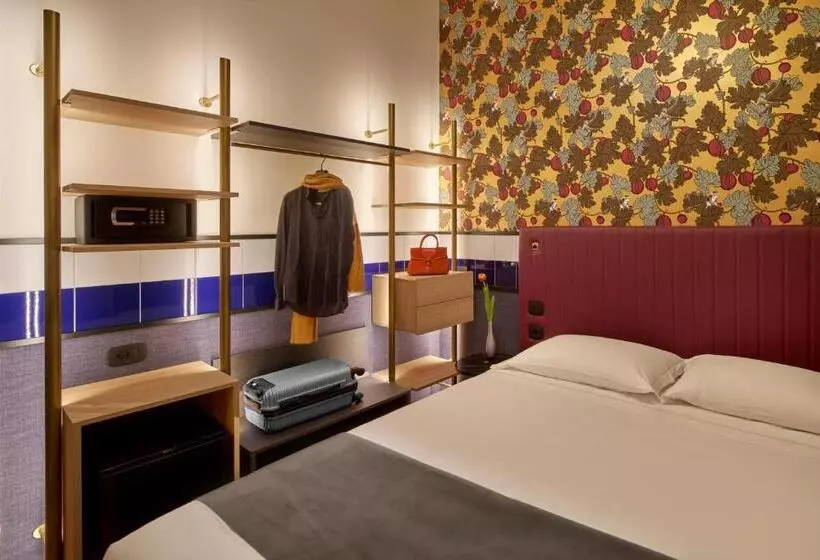 Unahotels Ala Venezia Adults 16