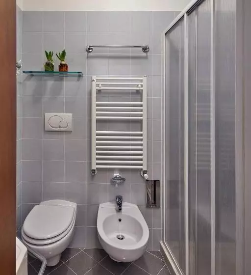 Unahotels Ala Venezia Adults 16