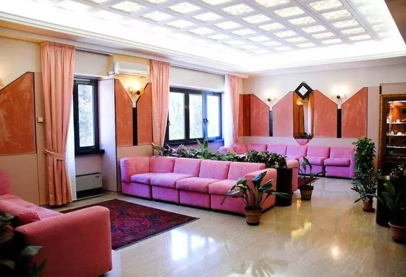 Hotel Albergo Miramonti