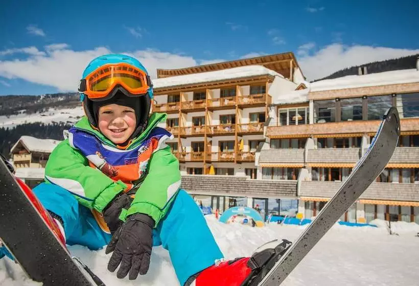 ホテル Family Resort Rainer