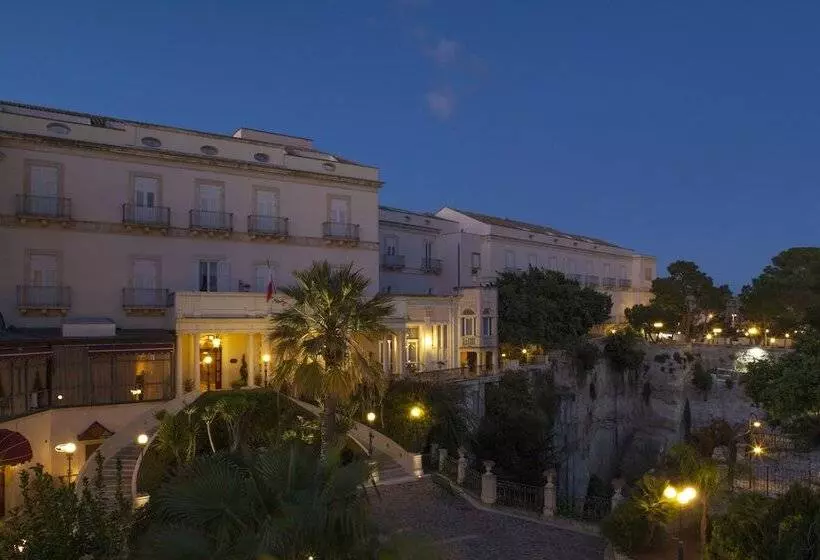 Grand Hotel Villa Politi
