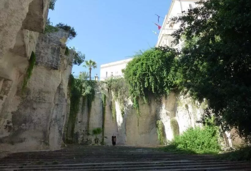 Grand Hotel Villa Politi