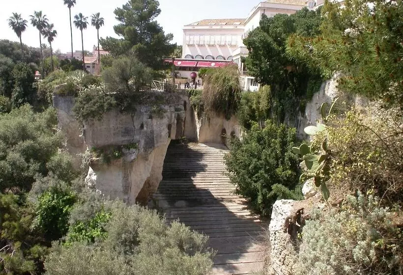 Grand Hotel Villa Politi