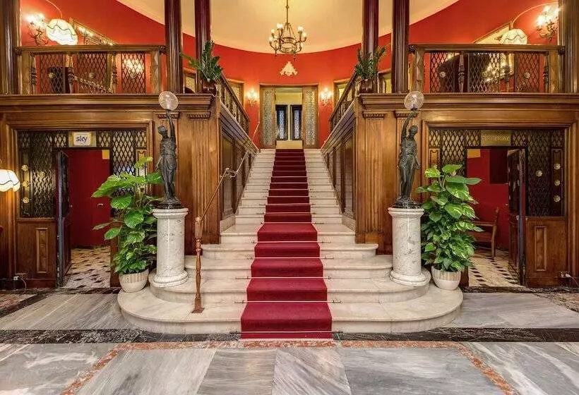 Grand Hotel Villa Politi