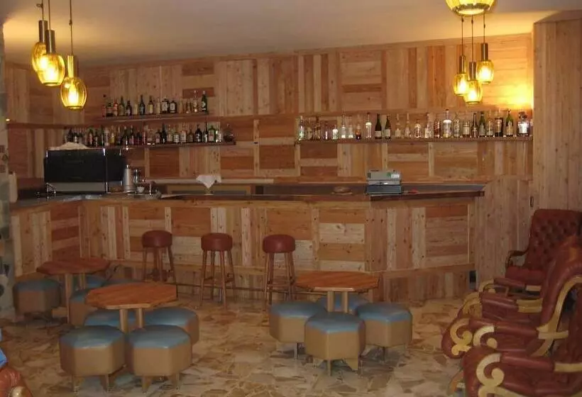 בית מלון כפרי Holiday Debili