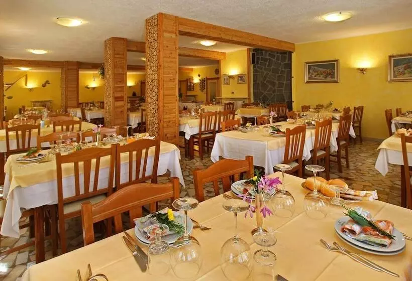 בית מלון כפרי Holiday Debili