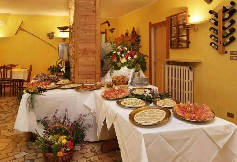 בית מלון כפרי Holiday Debili