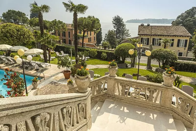 בית מלון כפרי Laurin