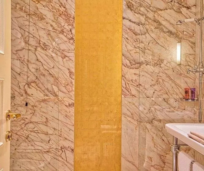 هتل Londra Palace Venezia