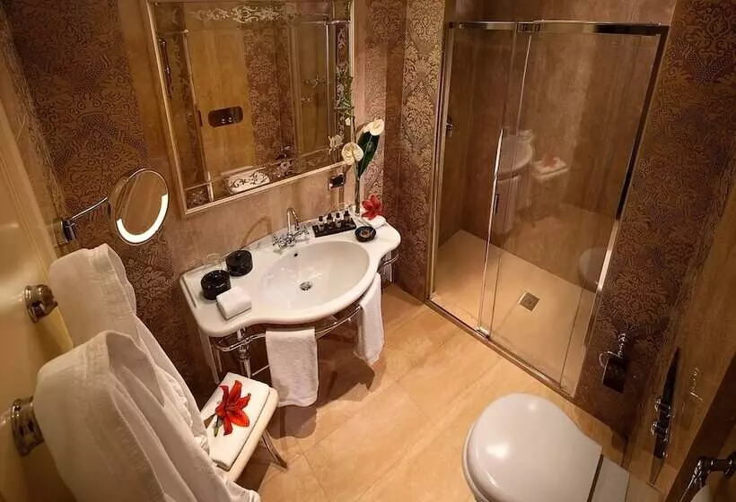 هتل Londra Palace Venezia