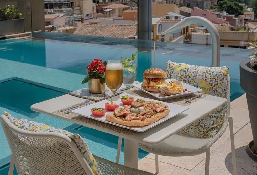 فندق NH Collection Taormina