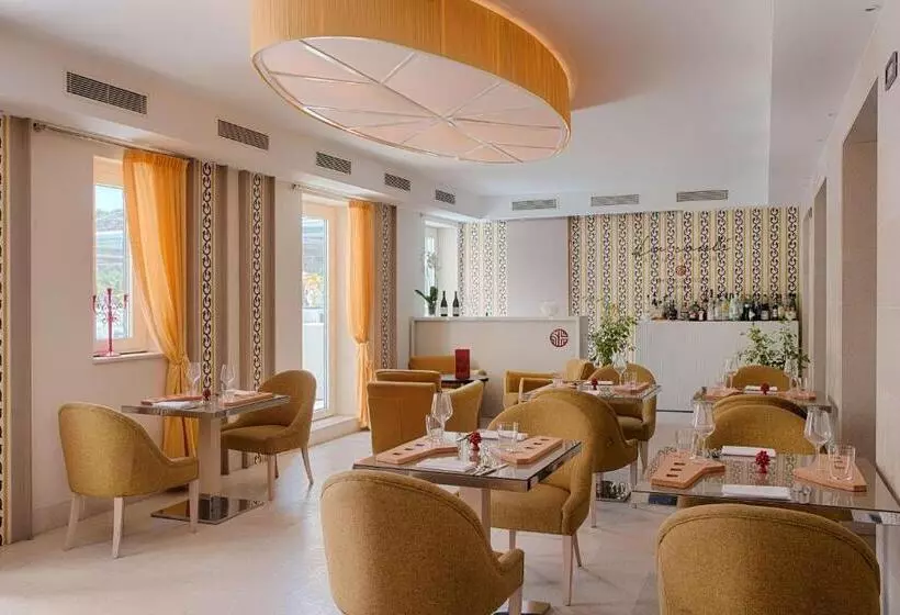 فندق NH Collection Taormina