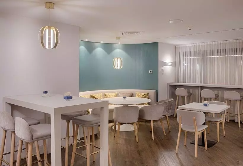 فندق NH Torino Centro