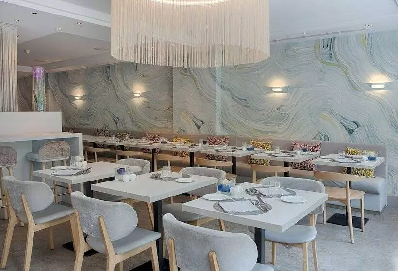 فندق NH Torino Centro