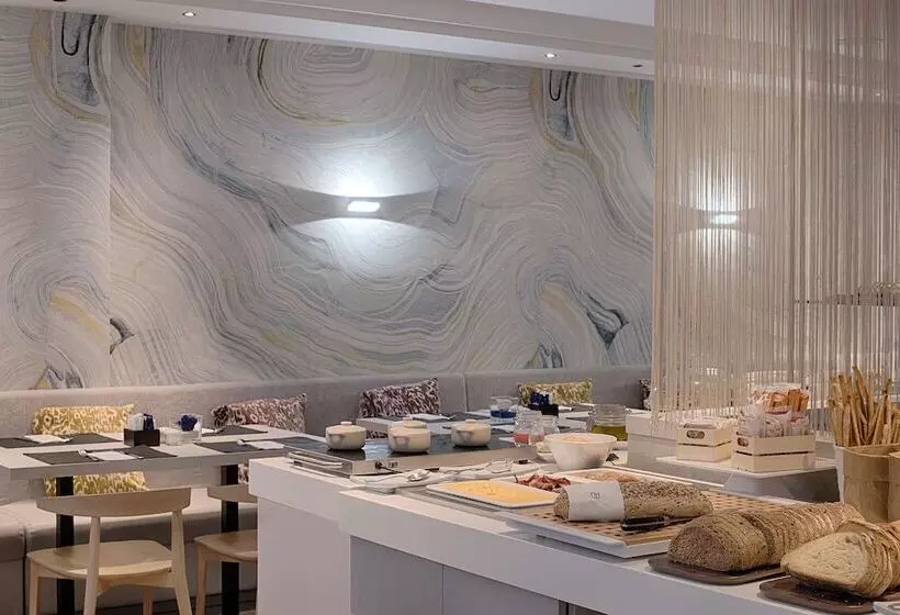 فندق NH Torino Centro