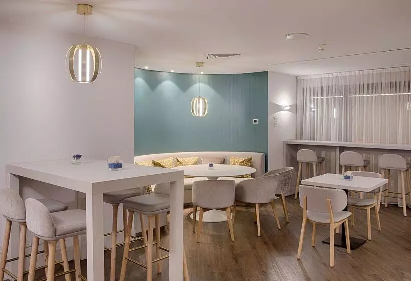 فندق NH Torino Centro