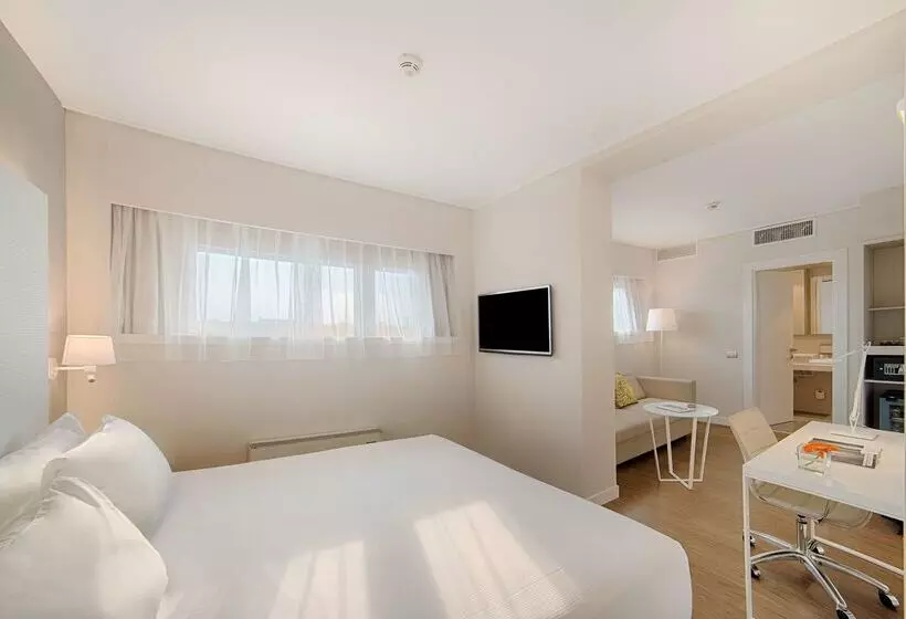 فندق NH Torino Centro