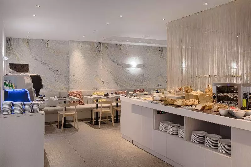 فندق NH Torino Centro