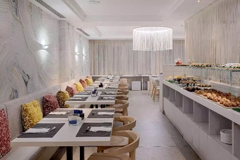 فندق NH Torino Centro