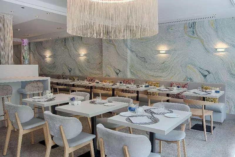 فندق NH Torino Centro