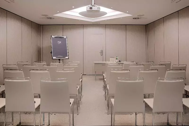 فندق NH Torino Centro