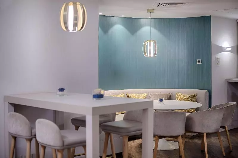 فندق NH Torino Centro