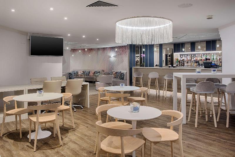 هتل NH Torino Centro