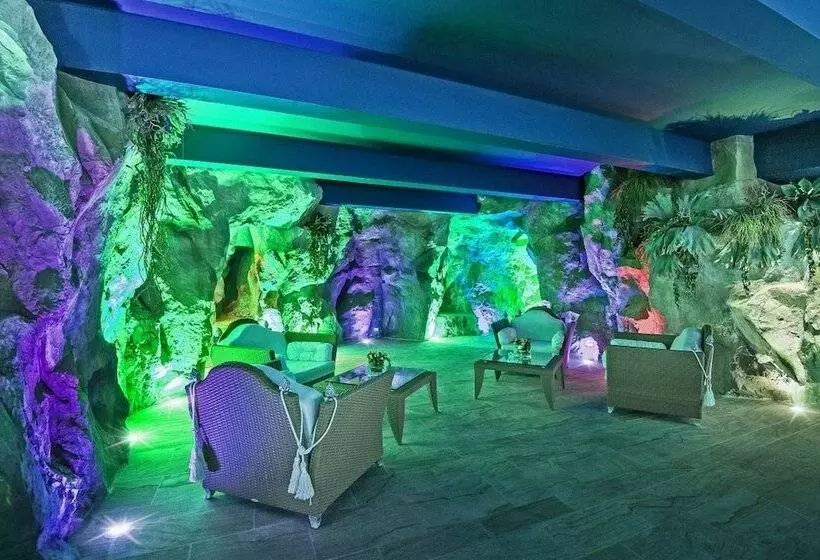 בית מלון כפרי Regina Palace