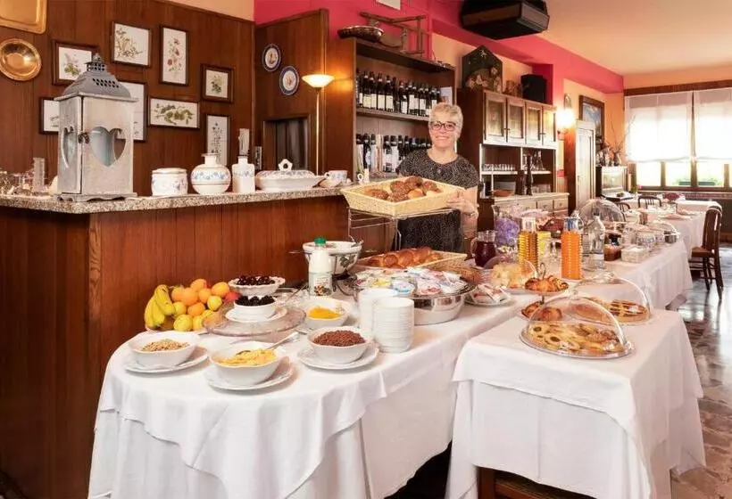 Отель Ristorante Miramonti