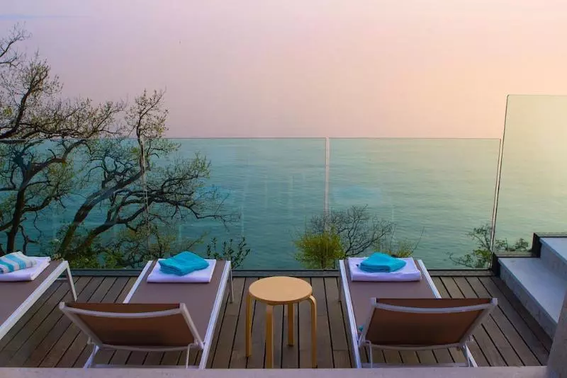 هتل Riviera & Maximilian's