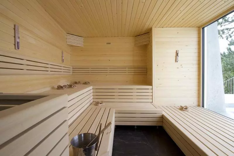 هتل Riviera & Maximilian's