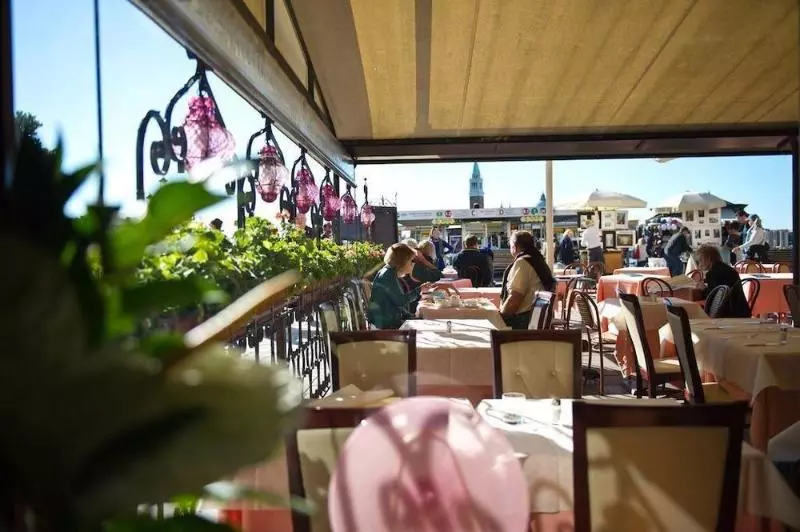 هتل Savoia & Jolanda