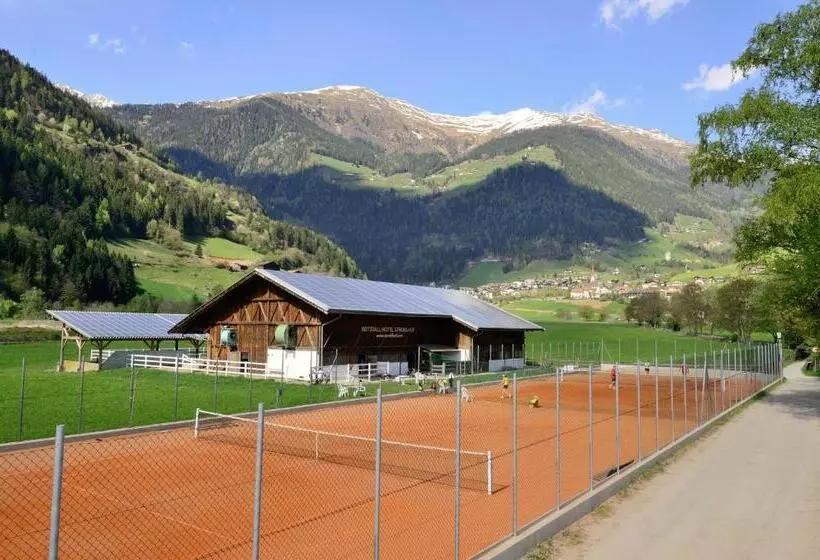 Отель Stroblhof Active Family Spa Resort