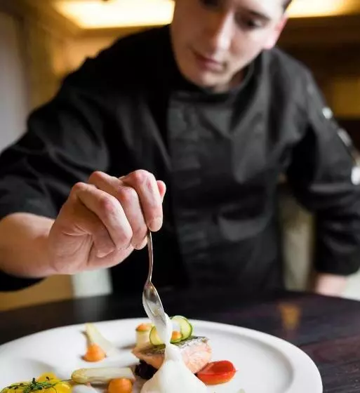 Отель Stroblhof Active Family Spa Resort